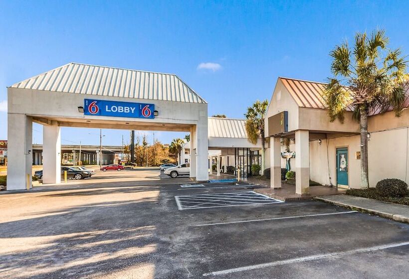 Motel 6 Florence, Sc