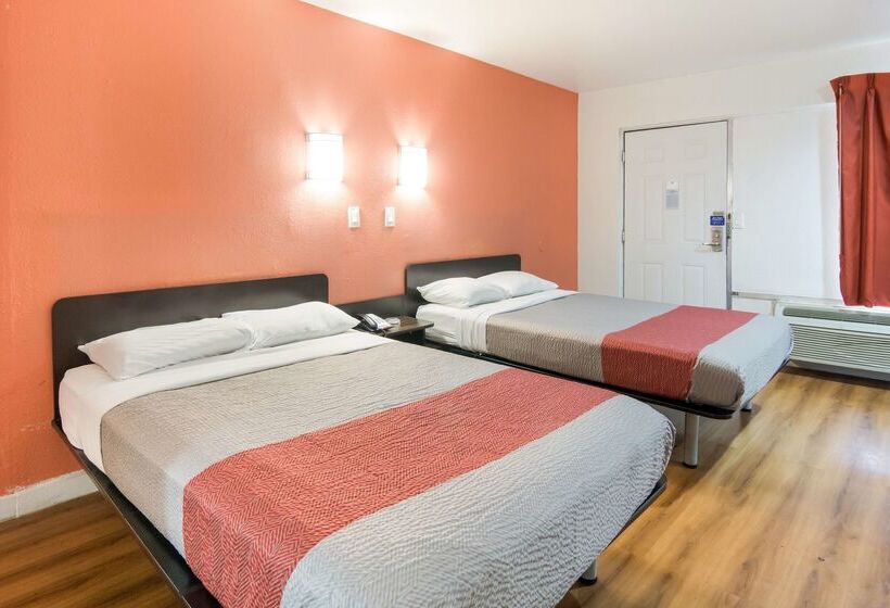 Motel 6fort Worth, Tx  Seminary