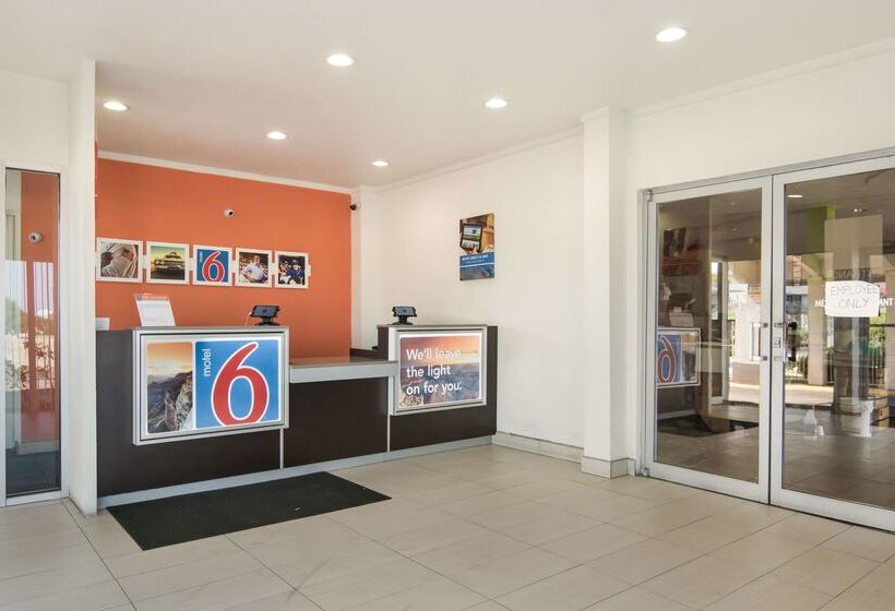 Motel 6fort Worth, Tx Seminary