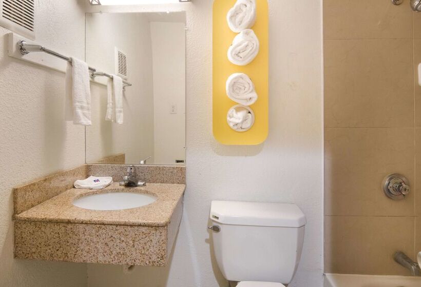 Motel 6fort Worth, Tx  Seminary