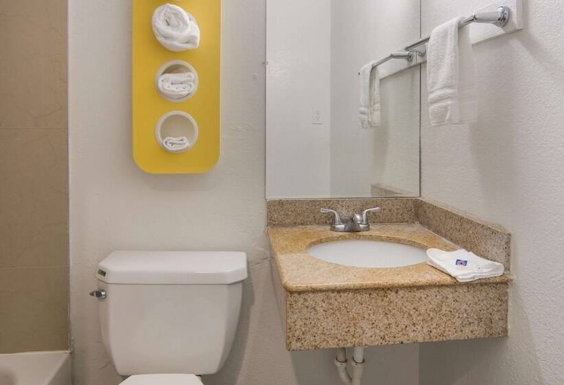 Motel 6fort Worth, Tx  Seminary