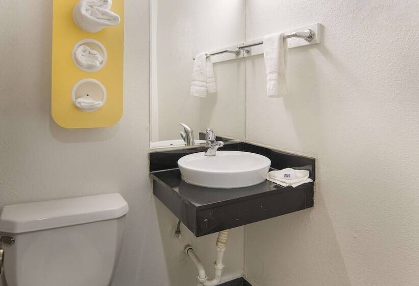 Motel 6fort Worth, Tx  Seminary