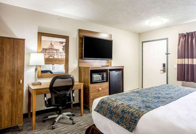 모텔 Clarion Pointe East Lansing University Area