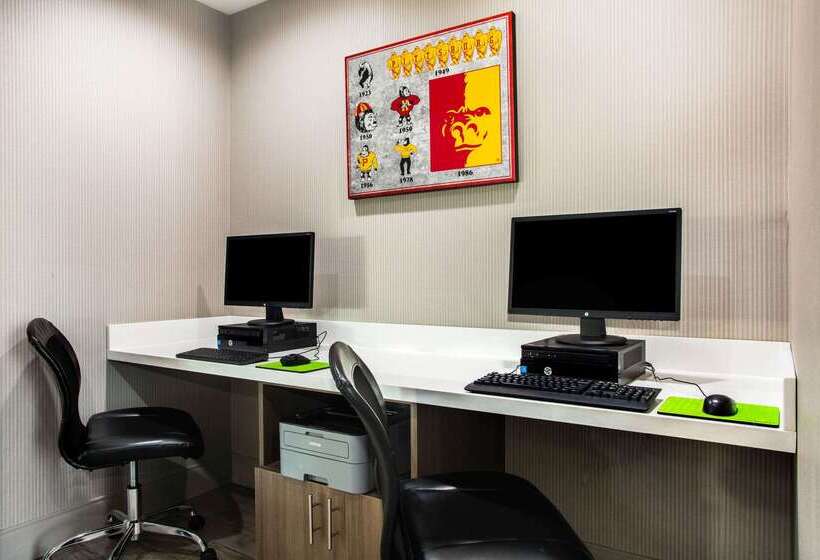 فندق على الطريق La Quinta By Wyndham Pittsburg