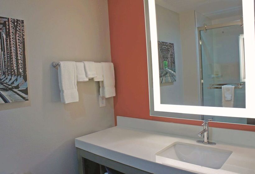 فندق على الطريق La Quinta By Wyndham Pittsburg