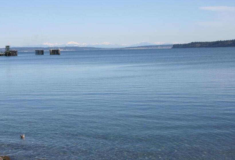 فندق على الطريق Tides Inn & Suites