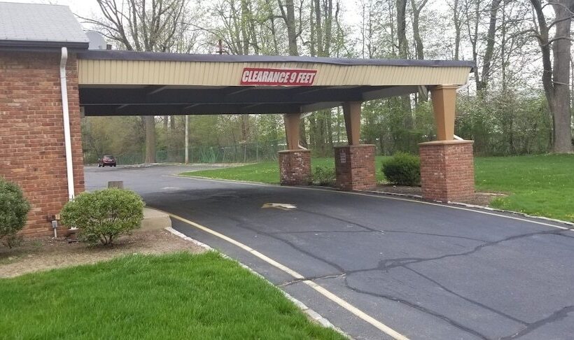 فندق على الطريق Tomac Motor Inn