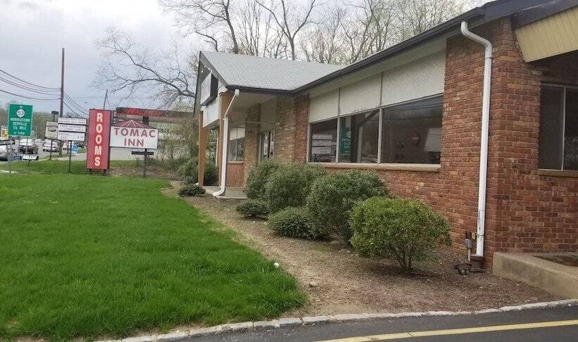 فندق على الطريق Tomac Motor Inn