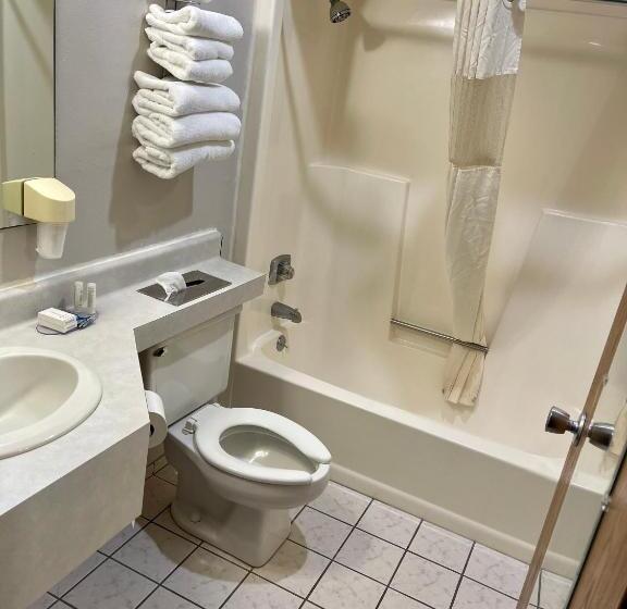 فندق على الطريق Travel Inn