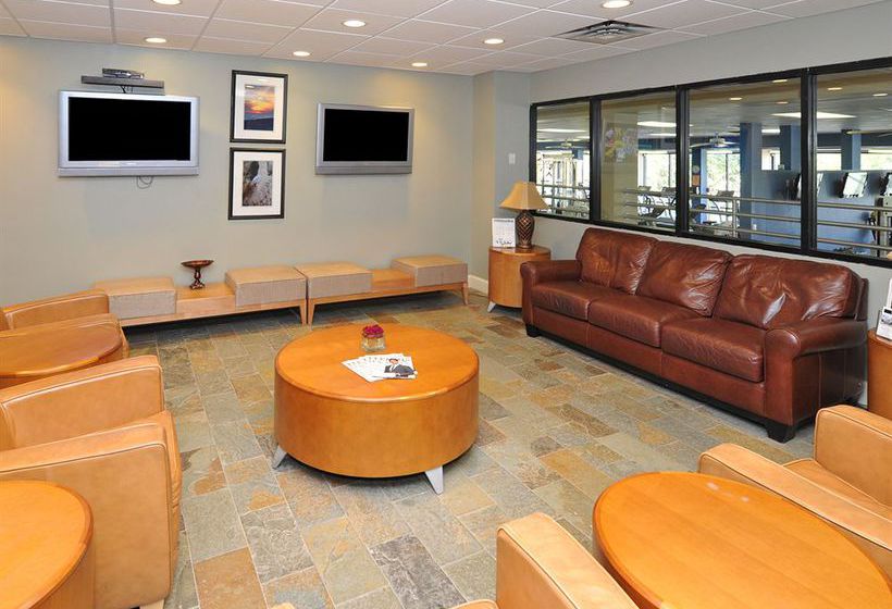 Tops'l Beach & Racquet Resort