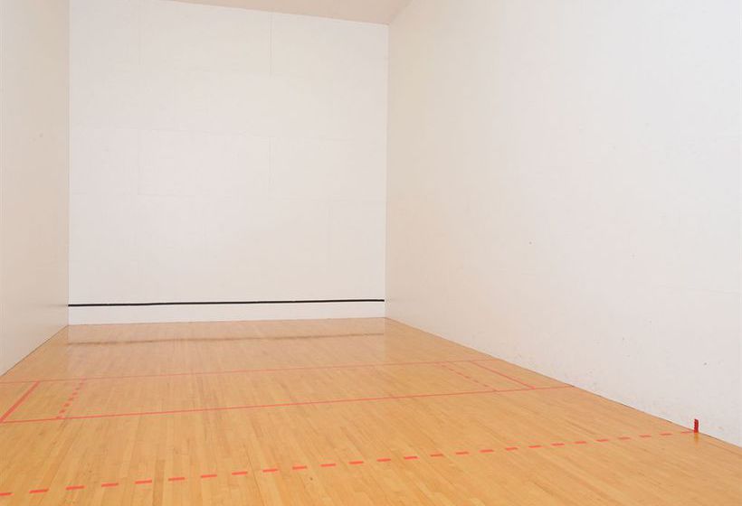 Tops'l Beach & Racquet Resort