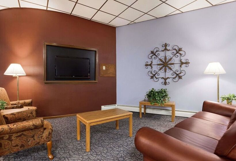 Travelodge By Wyndham Motel Of St Cloud