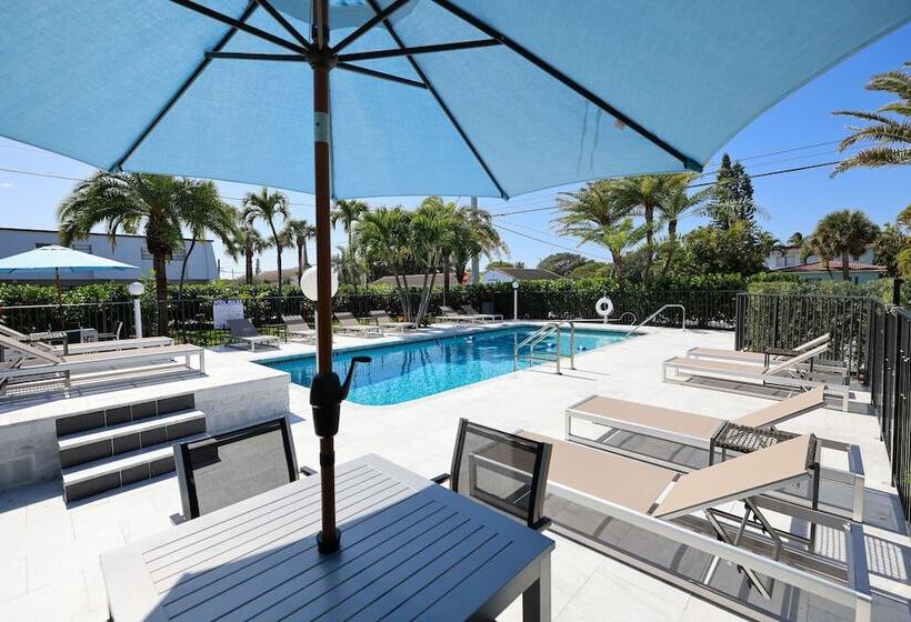 Tropic Isle Beach Resort