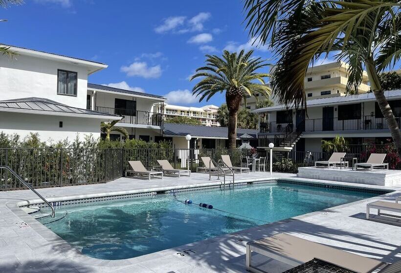 Tropic Isle Beach Resort