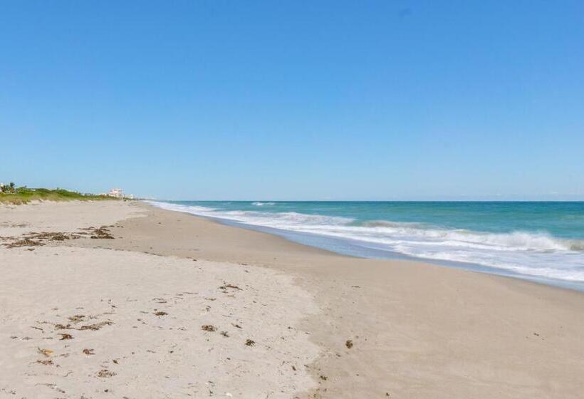 Tuckaway Shores Resort