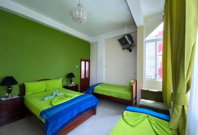 旅馆 Hostal Puerto Azul