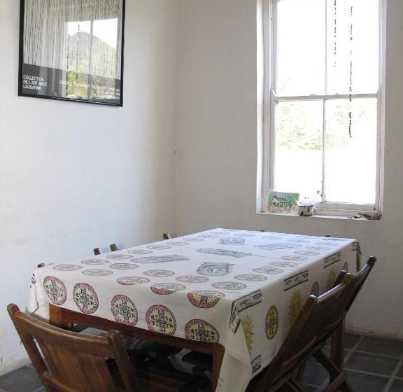 호스텔 The Owlhouse Backpackers