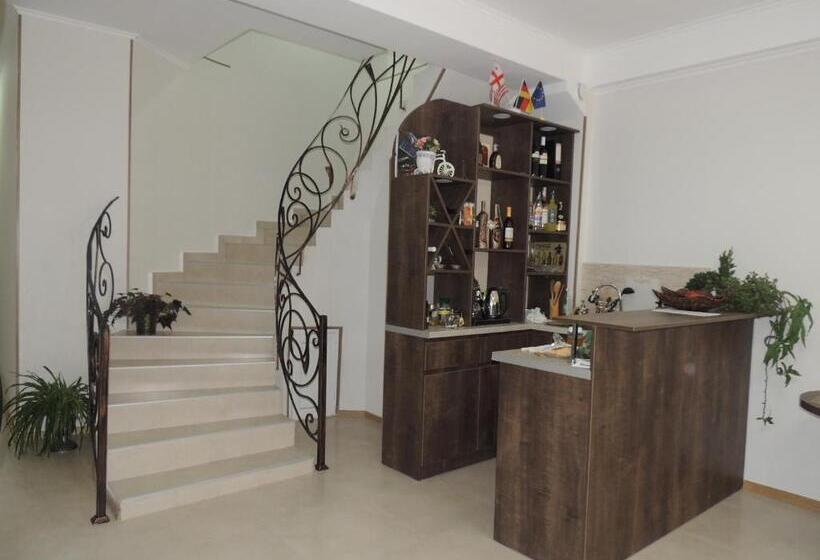 تختخواب و صبحانه Old Town