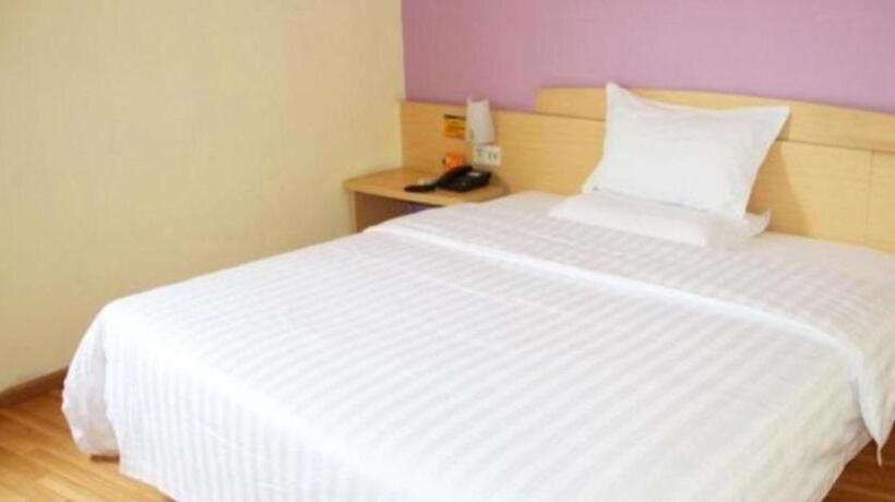 בית מלון כפרי 7 Days Inn Changsha Xingsha Zhongmaocheng Windows Of The World