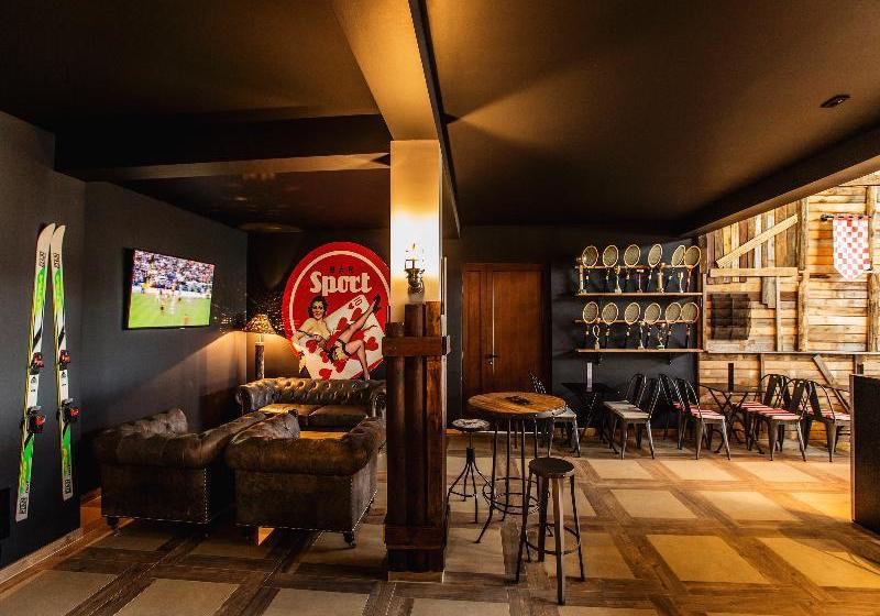 בית מלון כפרי Amadria Park Camping Trogir