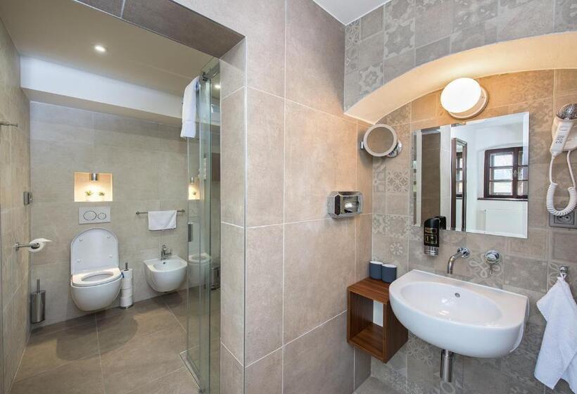 بنسيون Residence Hluboká