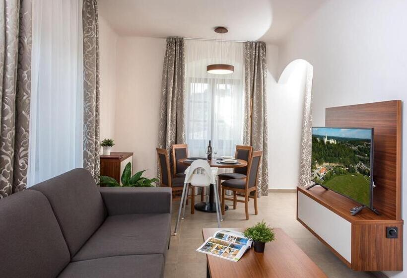 بنسيون Residence Hluboká