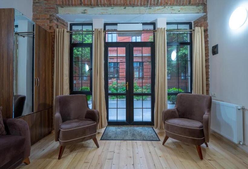 Wine Inn Borjomi Apart