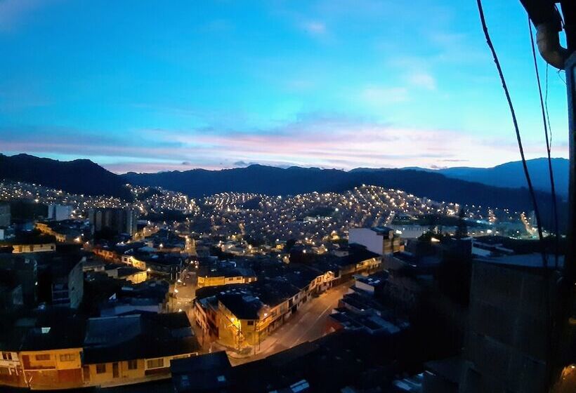 Общежитие Hostal Triangulo Del Cafe