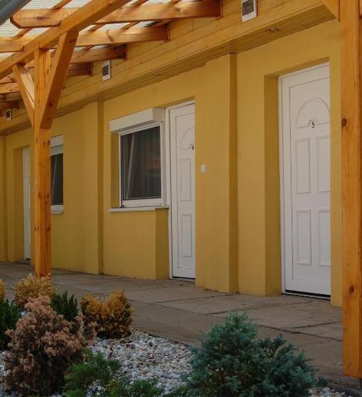 Belvárosi Panzió Pápa