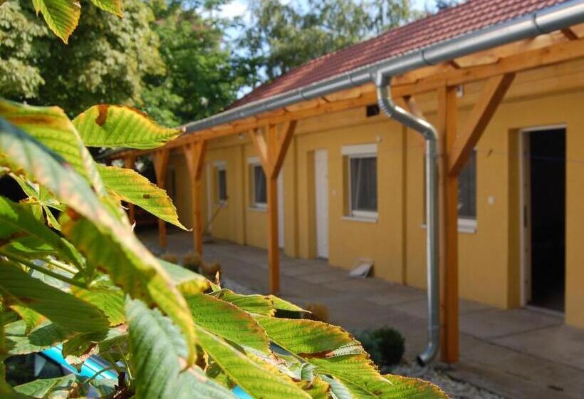 Belvárosi Panzió Pápa