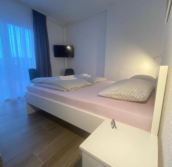 پانسیون Prenoćište Stari Grad   Old Town