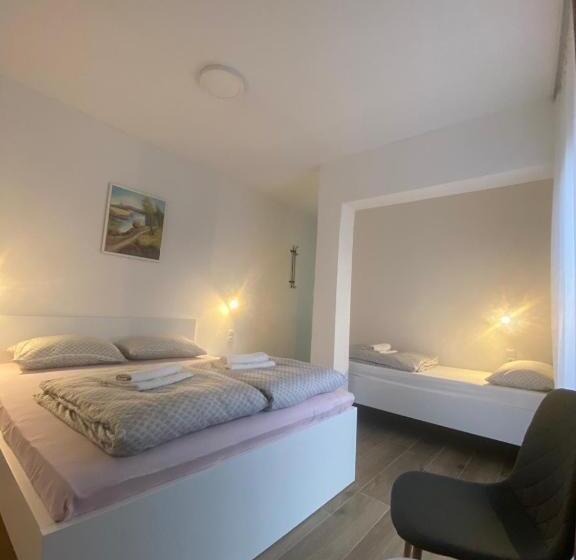 پانسیون Prenoćište Stari Grad   Old Town