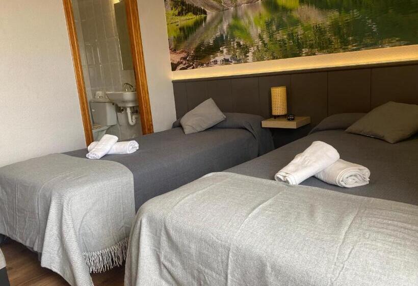 بنسيون Hostal Restaurante Río Ubierna