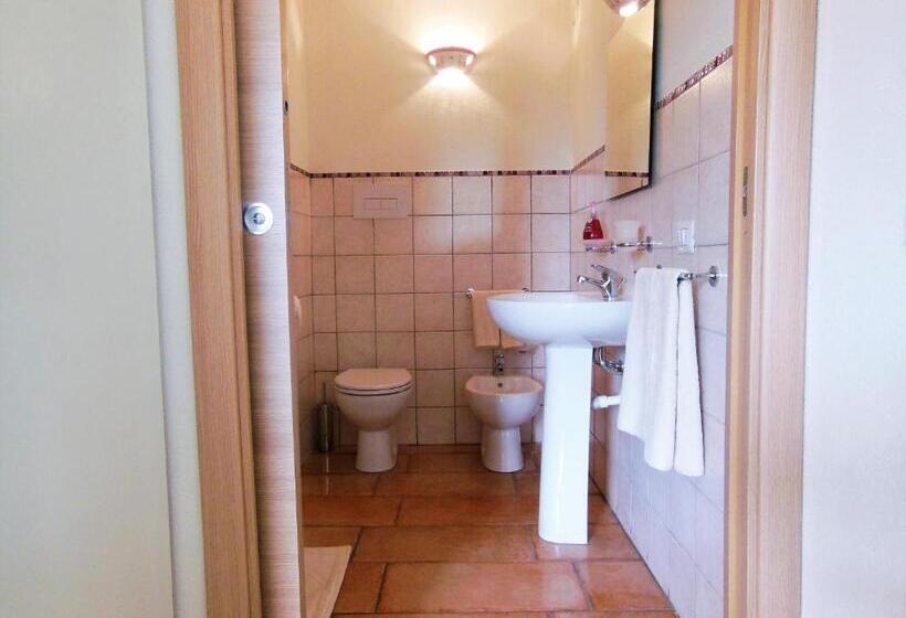 פנסיון Santu Paulu Country House