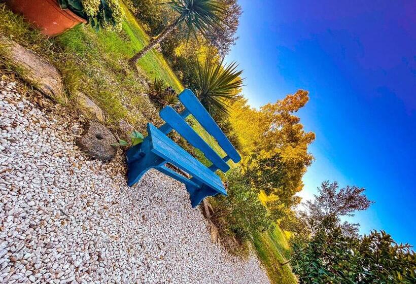 פנסיון Santu Paulu Country House