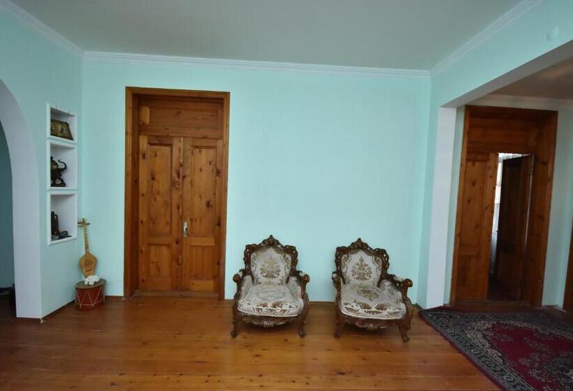 پانسیون Shorena's House