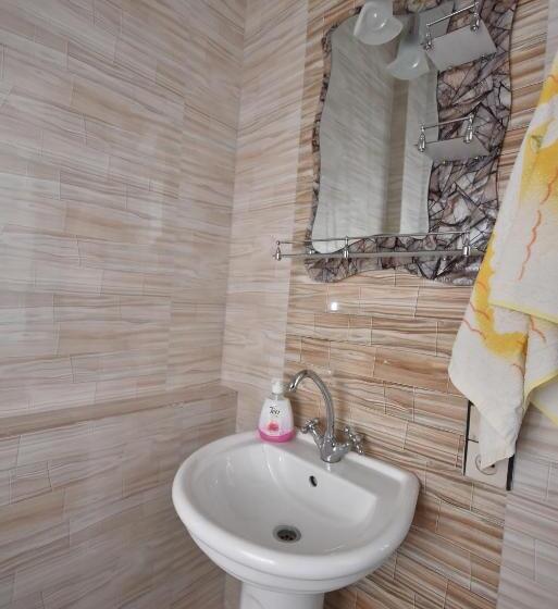 پانسیون Shorena's House