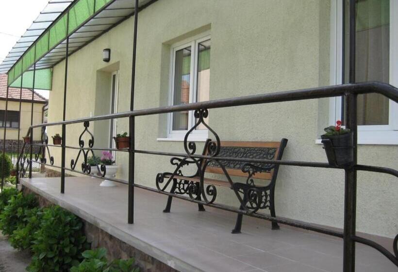 膳宿费 Szalay Vendégház