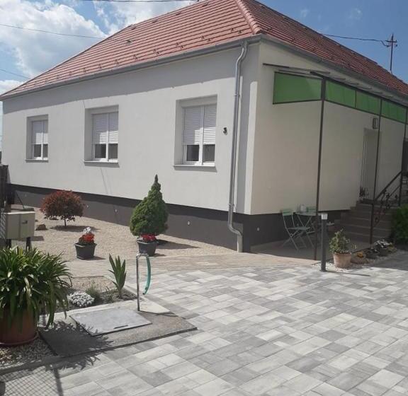 膳宿费 Szalay Vendégház