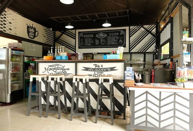 호스텔 Guest House D'makmoer By Oyo Rooms