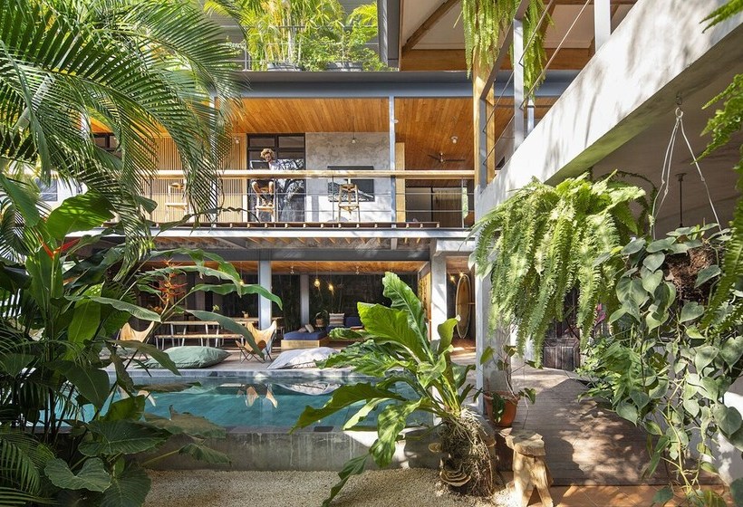 ユースホステル Somos