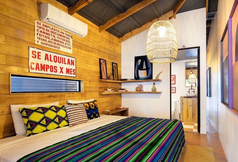 ユースホステル Somos