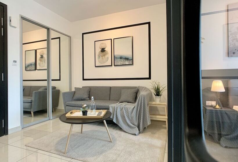 Almas Suites By Iconic Bliss