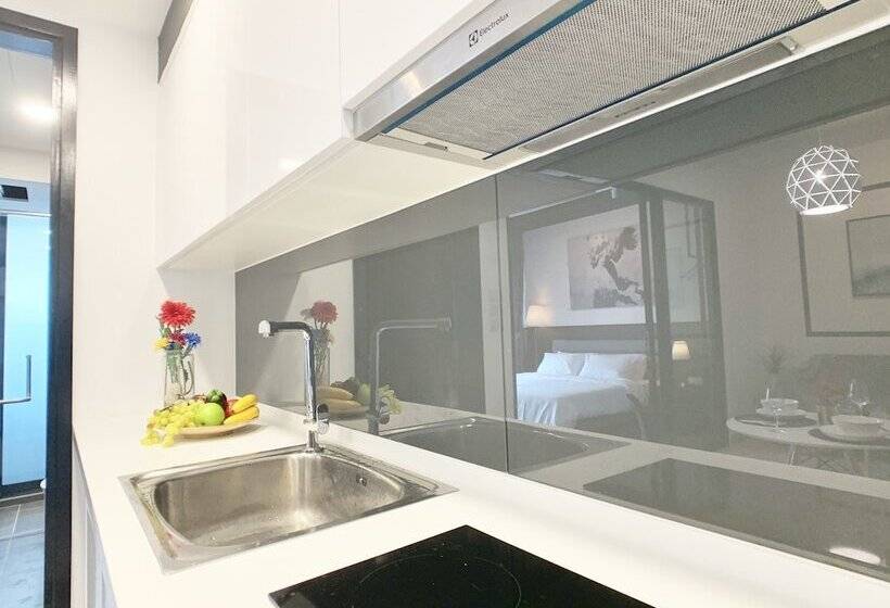 Almas Suites By Iconic Bliss