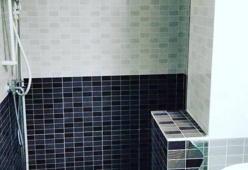 Guesthouse Sagami Cambodia   Hostel