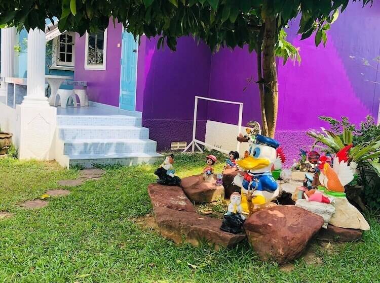 هتل Baan Chom Chan Resort