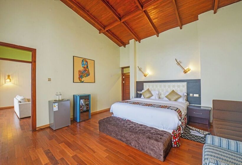 هتل Gorilla Heights Lodge