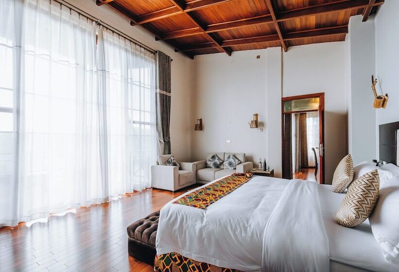 هتل Gorilla Heights Lodge