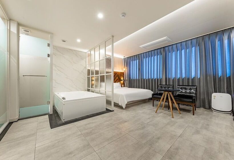 Hôtel Jinju Brown Dot Jinjuseong Branch