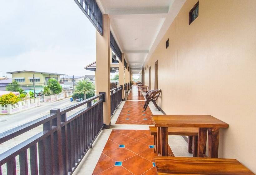 酒店 Kor Wanburi By Oyo Rooms